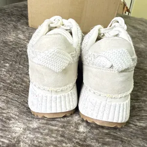 Universal Threads White Platform Tennis Memory Foam & Platform Heel Womens 9.5 thumbnail 3