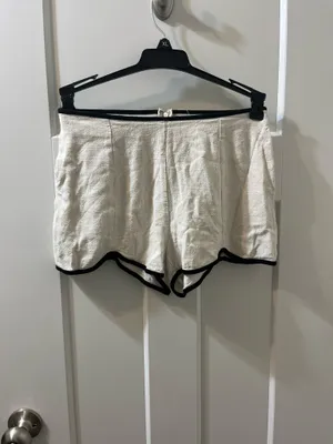 Illa illa shorts  thumbnail 2
