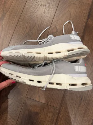 On Cloudnova Form 2 Sneakers Women’s Size 8.5 thumbnail 5