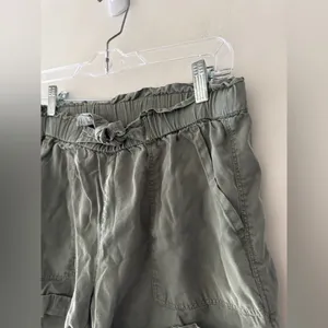 Aerie High Waist Pull On Elastic Waist Shorts Army Green Front Tie Detail‎ thumbnail 3