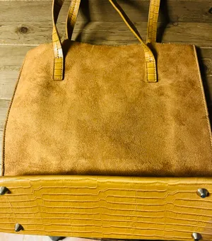 Faux leather women's handbag brown 12 in wide x 12 long excellent condition thumbnail 1