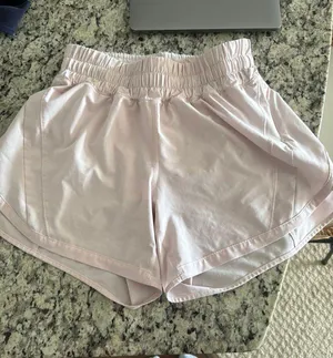Lululemon Shorts thumbnail 1