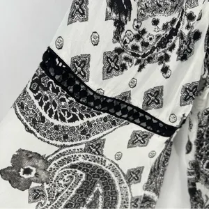 Tantrums Black & White Paisley Print Crochet Lace Trim Flare Sleeve Top Size‎ L thumbnail 5