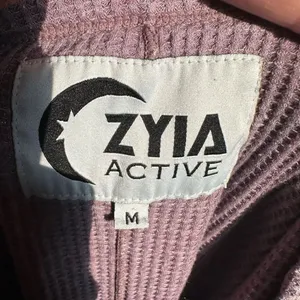 Zyia purple ribbed athletic long sleeve fitted thermal shirt thumbnail 4