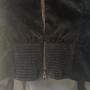 Alice + Olivia Keria Velvet Black Mini A-Line Skirt thumbnail 10