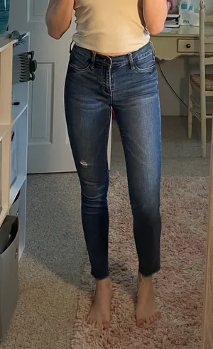 Skinny Blue Jeans thumbnail 1