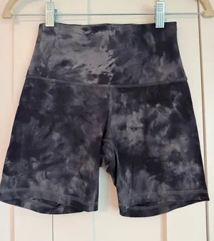 Lululemon Align Biker Shorts 6" thumbnail 1
