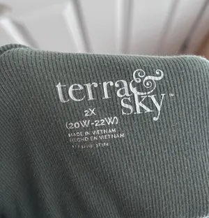 Soft Green Terra & Sky Crop Tank thumbnail 3