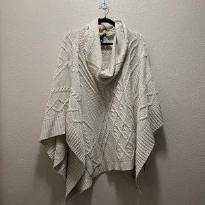 BCBGMaxazria Poncho Oversized Sweater Beige Cable Knit Geometric Pullover Sz S/M thumbnail 2