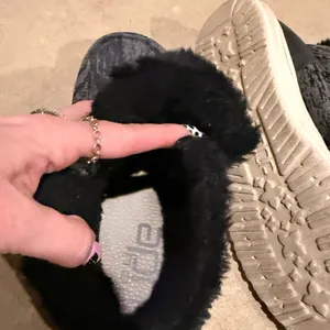 Hey Dude Black Fur Shoes thumbnail 8