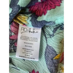 RD + Koko Anthropologie Blue Long Sleeved Teal Floral Printed Top” thumbnail 5