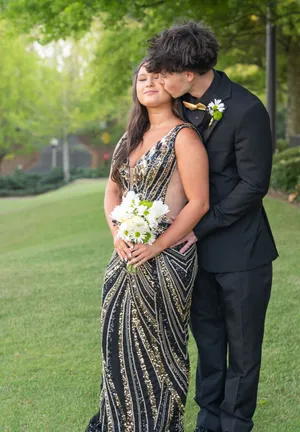 Ashley Lauren Prom Dress thumbnail 2