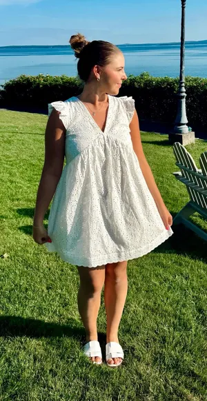 WHITE EYELET MINI DRESS Size M thumbnail 1