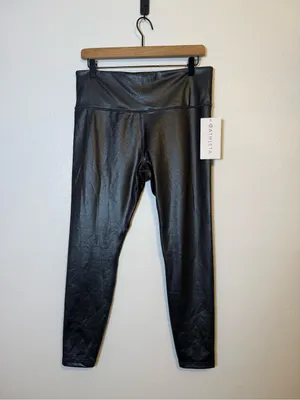 Athleta‎ Elation Ultra High Rise Legging In Shimmer Black thumbnail 2