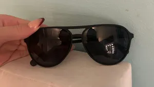 Gooder Black Sunglasses thumbnail 2