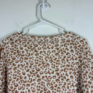 Pink Lily Leopard Waffle Knit Top Size Medium thumbnail 4