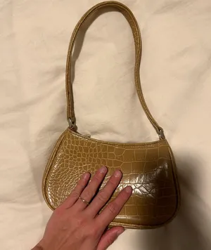 Vintage snake skin crocodile Nine West camel mini shoulder bag! thumbnail 4