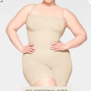 SKIMS Seamless Sculpt Strapless Shortie Bodysuit‎ thumbnail 5