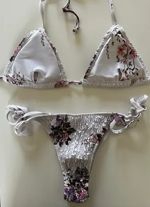 Bikini thumbnail 4
