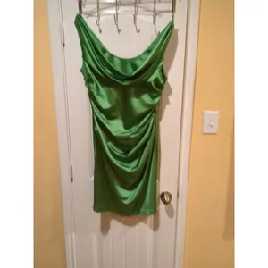 David's Bridal Prom/Wedding/evening Olive Green Dress Size 14 thumbnail 6