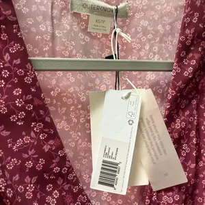 Outerknown Spring Dress Size XS Purple Cottage NWT Sustainable Summer Floral thumbnail 5