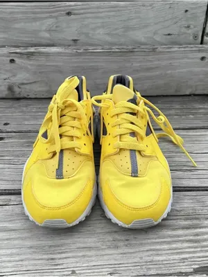 Nike Huarache Run GS 'Yellow' Size 6y Women’s Size 7.5 thumbnail 3