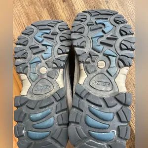 Hi-Tec Hiking Boots - size 9 thumbnail 6