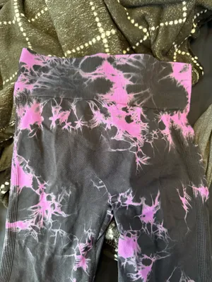 Amazon Seamless Scrunch Tie-Dye Leggings thumbnail 2