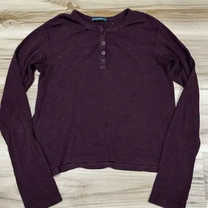 Brandy Melville Maroon Henley Sweater Women’s Small thumbnail 1