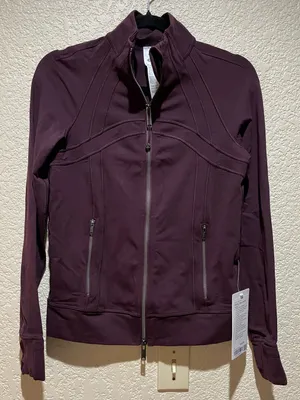 Lululemon NWT Define Track Zip-Up Jacket in Black Plum Purple Lion Size 2 thumbnail 5