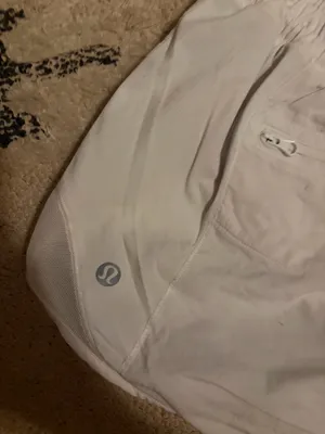 Lululemon shorts thumbnail 3