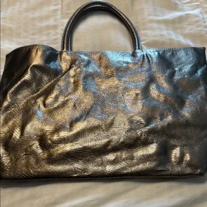 Estee Lauder Silver Tote‎ Bag with Structured Design thumbnail 4