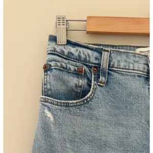 Abercrombie & Fitch Distressed Straight Leg Jeans Sz 27 thumbnail 5