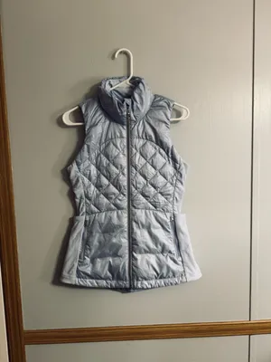 Lululemon Athletica Pastel Light Blue Down For A Run Vest Size 6 thumbnail 10