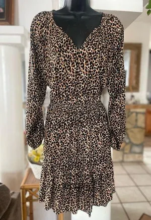 OLD NAVY LEOPARD PRINT DRESS WITH LONG SLEEVES size L thumbnail 1