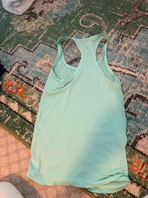 Lululemon tank top thumbnail 3