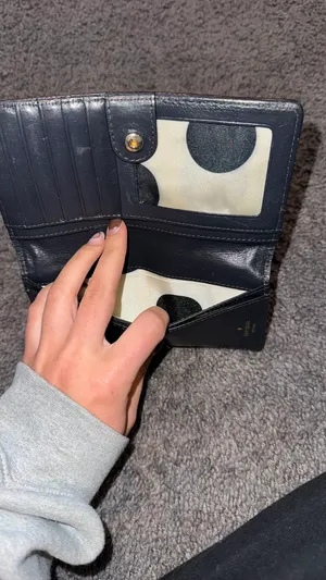 Kate Spade Wallet thumbnail 2