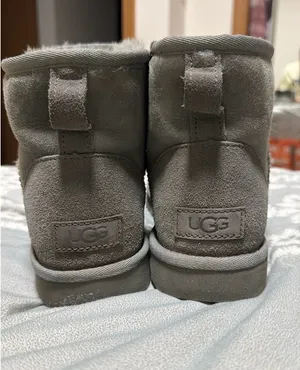 UGG Boots thumbnail 2