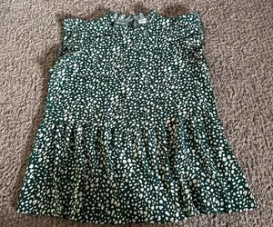 Angashion Women's Green‎ White Ruffle Short Sleeve Blouse Size XL thumbnail 1