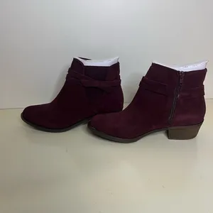 NIB Isaac Mizrahi, maroon booties size 8 thumbnail 3