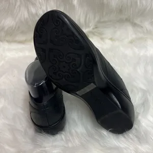 Clarks Blackberry Slip-On Leather Loafer Mules Slide Size 9.5‎ Bin 25 thumbnail 9