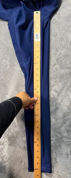 Fabletics High Waisted 27” Leggings Small Navy Blue Side Pockets Activewear #100 thumbnail 9