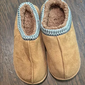 Cozy Tan Slippers with Knit Trim Size 8 thumbnail 1