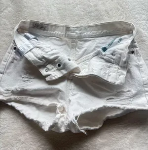 Levi’s 501 Shorts White thumbnail 3