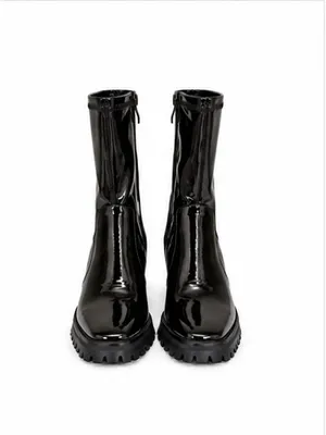 Slowline Black Patent Leather Lug Sole Square Toe Chunky Heeled Ankle Boots NWOT thumbnail 3