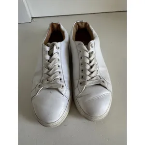 Thursday Boot Company white leather low-top Everyday sneakers size 8‎ thumbnail 4