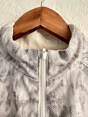 Lululemon Jacket Womens 4 White Gray Nylon Reversible thumbnail 2