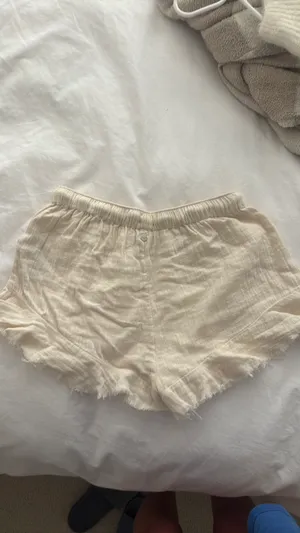 Shorts thumbnail 2