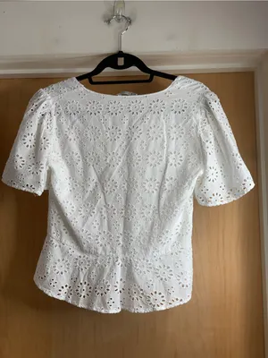 Zara Women’s White Eyelet ButtonFront Peplum Top Size-Small Romantic Cottagecore thumbnail 3