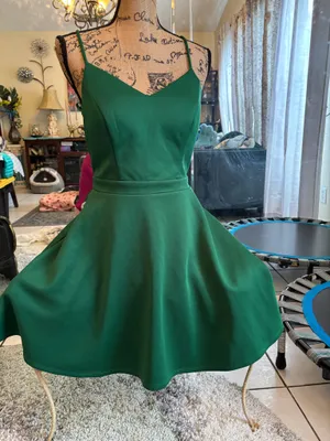 Fabulous dress size 7 💜 Green thumbnail 3